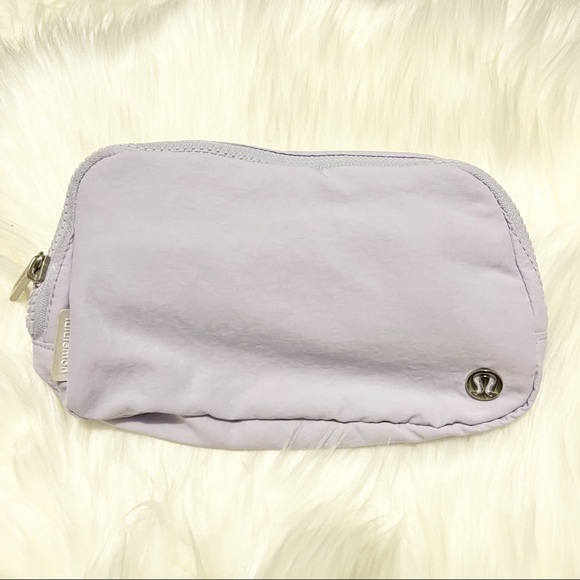 ✨Sold✨Lululemon • Everywhere Belt Bag - Picture 8 of 11